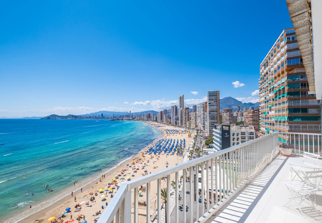 Appartement in Benidorm - Almadraba Penthouse Levante Beach