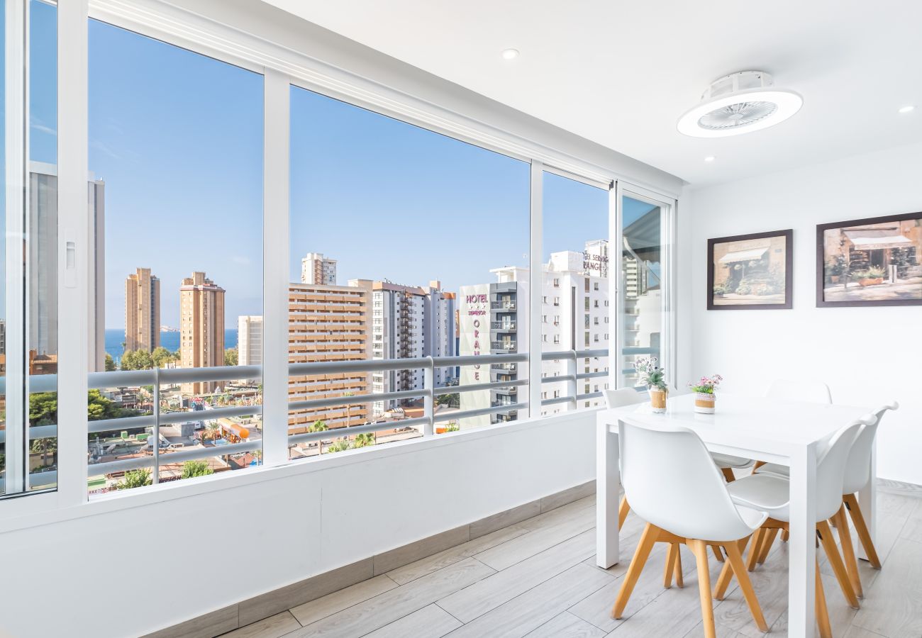 Апартаменты на Бенидорм / Benidorm - Torre Domo 9-D Levante Beach