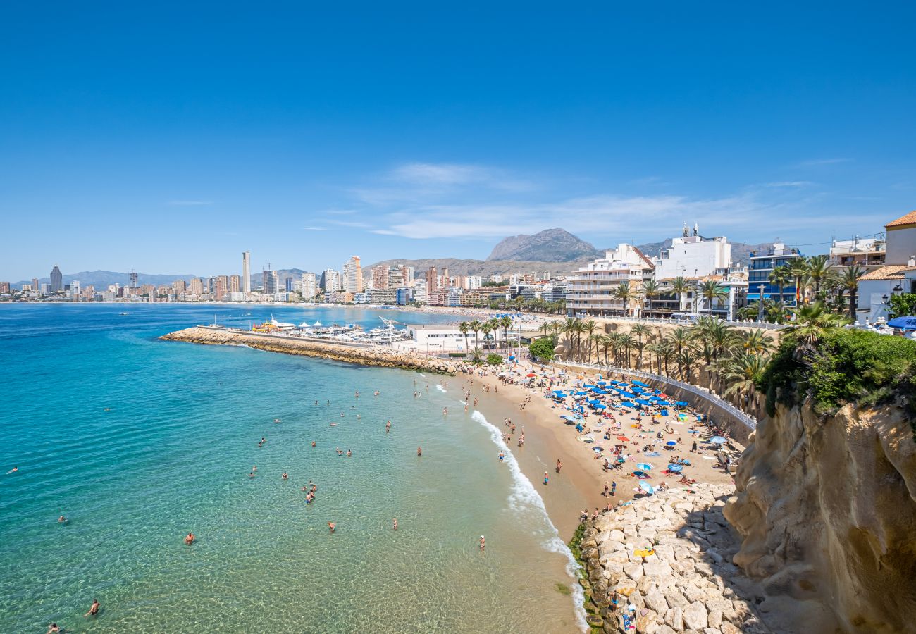 Апартотель на Бенидорм / Benidorm - Apartamentos La Rosita Old Town 3Pax-M15