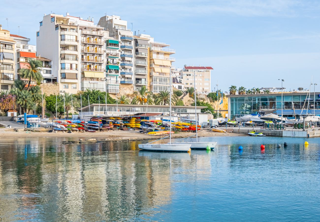 Апартотель на Бенидорм / Benidorm - Apartamentos La Rosita Old Town M-9