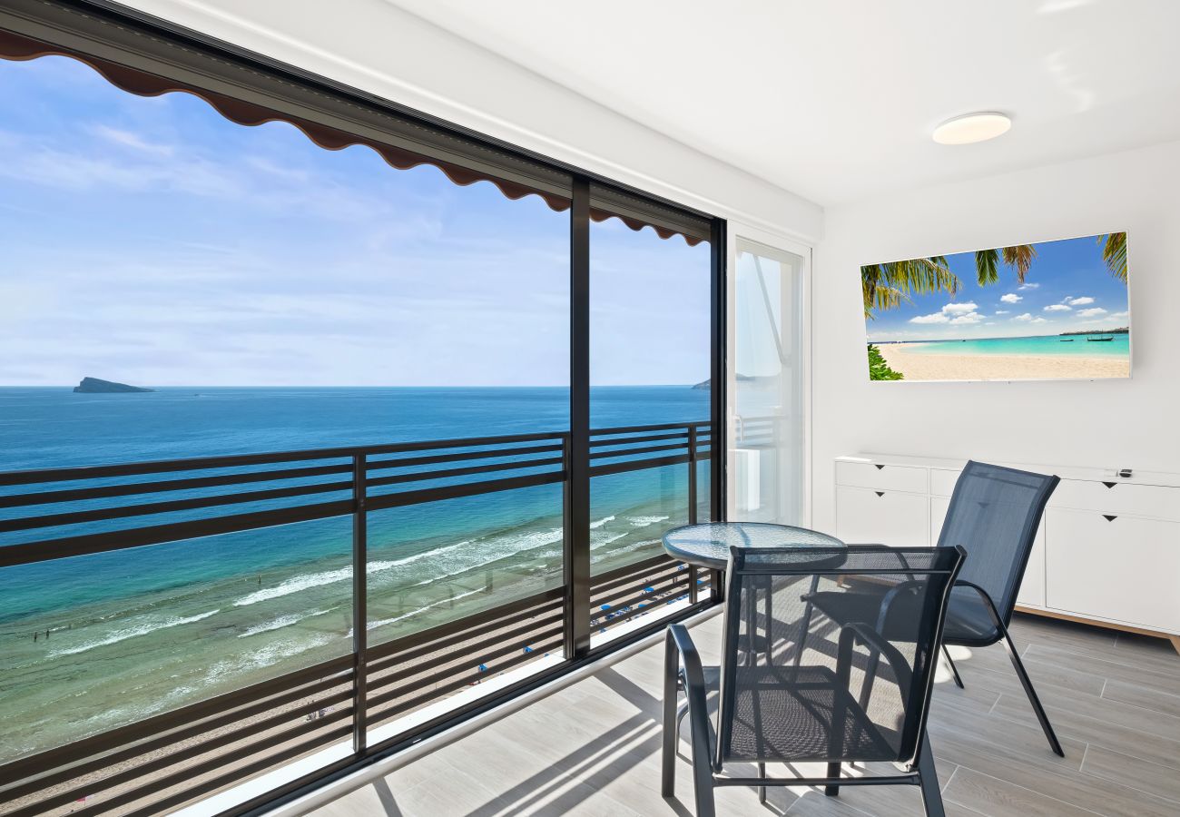 Апартаменты на Бенидорм / Benidorm - Cachirulo Deluxe Apartment 12-C Levante Beach