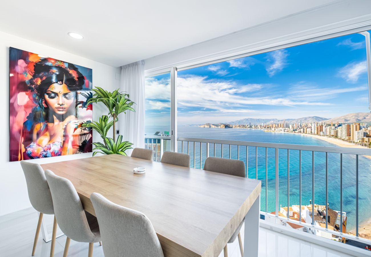 Апартаменты на Бенидорм / Benidorm - Halcon Deluxe 17-C Apartment Levante Beach
